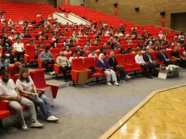 Erzincan İŞKUR İl Müdürlüğü tarafından toplumun değişik kesimlerine yönelik düzenlenen