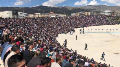 Erzincan Binali Yıldırım Üniversitesi 2024-2025 Akademik Yılı mezunları, düzenlenen mezuniyet