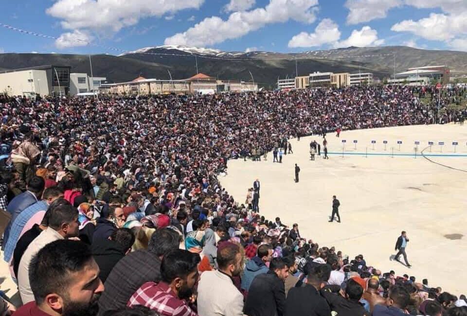Erzincan Binali Yıldırım Üniversitesi 2024-2025 Akademik Yılı mezunları, düzenlenen mezuniyet