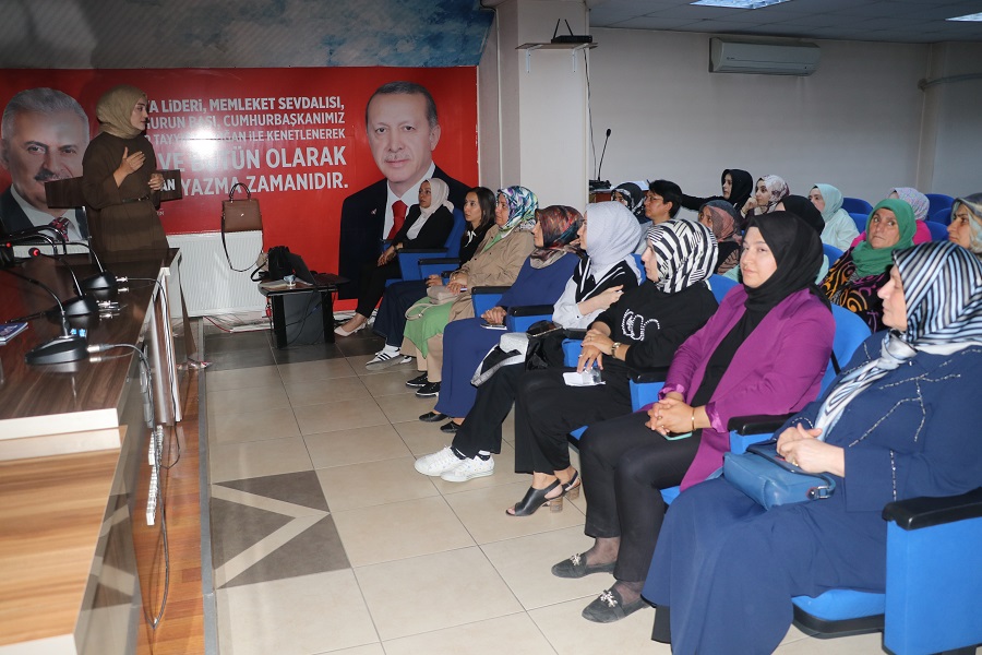 30 Haziran Koruyucu Aile Günü’nde AK Parti Erzincan Kadın Kolları