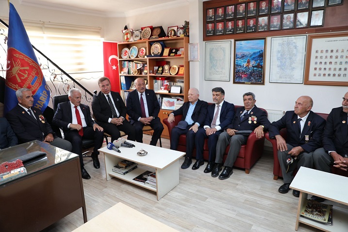 “Arnavut Bir Diplomatın Gözünden Türkiye’nin Türk Dünyasındaki Yeri” konulu konferansa
