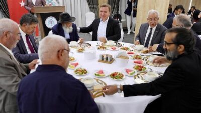 Erzincan Valiliği Muharrem Ayı dolayısıyla iftar programı düzenledi. Programda Vali