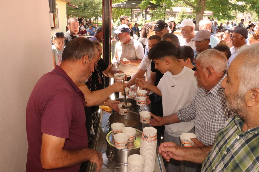 Erzincan’da Muharrem ayı dolayısıyla Hacı Bektaş Veli Anadolu Kültür Vakfı