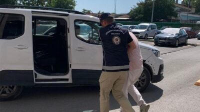 Erzincan polisinin yaptığı çalışma neticesinde yasa dışı yollardan ülkeye ve