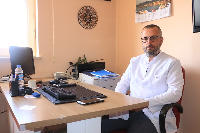 Kardiyoloji uzmanı Prof. Dr. Mutlu Büyüklü, yaz aylarında artan sıcaklıklarla