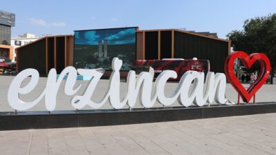 Erzincan Merkezde yazın etkisi iyice hissedilirken, sıcaklık 39 dereceye kadar