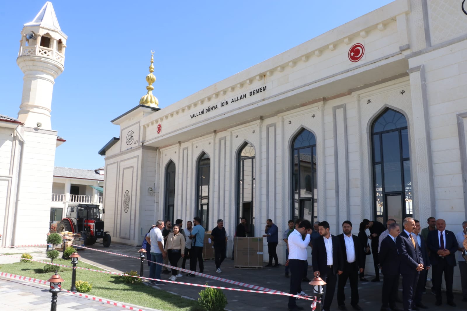 2019 yılında yapımına başlanan ve Terzibaba Mezarlığı’nın karşısında bulunan, hayırseverlerin