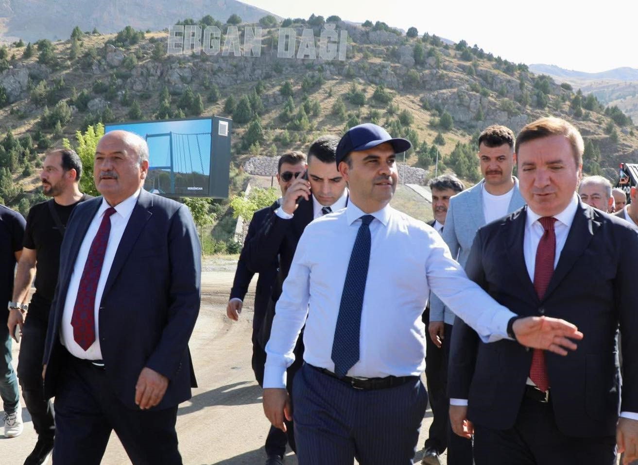 Bir dizi ziyaret ve açılış programlarına katılmak üzere Erzincan’a gelen