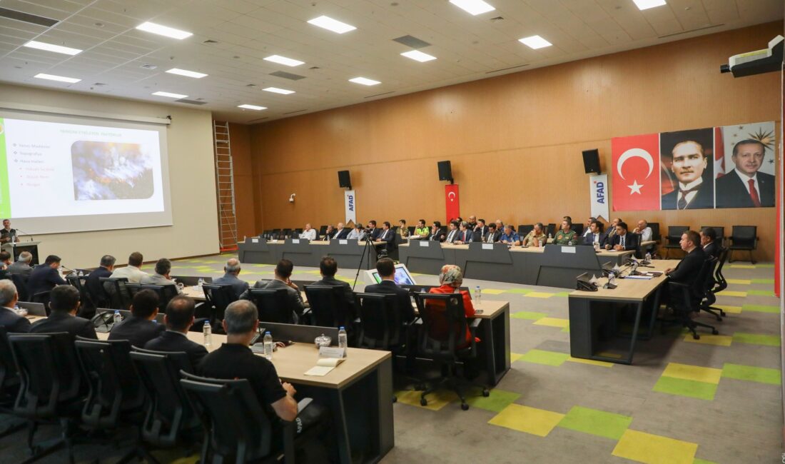 Erzincan Valisi Hamza Aydoğdu başkanlığında; "Orman Yangınları ile Mücadele" konulu