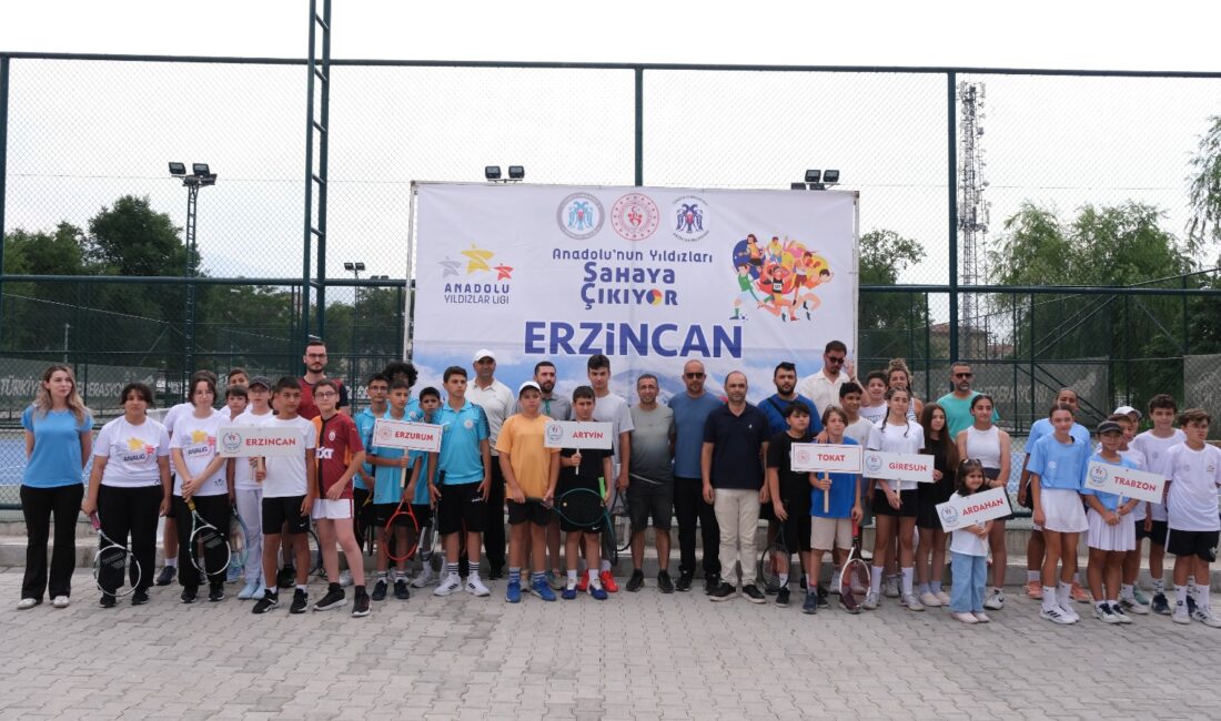 Erzincan, Anadolu Yıldızlar Ligi Tenis müsabakalarına ev sahipliği yapıyor. 8