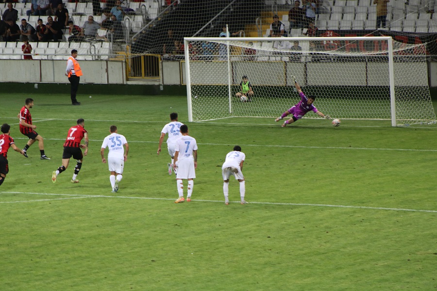 TFF 2. Lig Beyaz gurup 2. Hafta mücadelesinde Beyoğlu Yeni