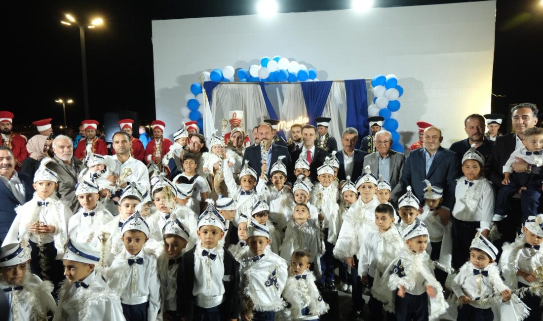 Erzincan Belediyesi tarafından geleneksel hale getirilen Toplu Sünnet Şöleni bu