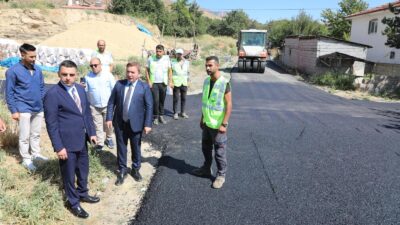 Erzincan Üzümlü ilçemize bağlı Karakaya köyünü ziyaret eden Vali Hamza