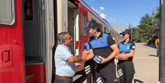 Erzincan İl Emniyet Müdürlüğü Toplum Destekli Polislik Şube Müdürlüğü personelince
