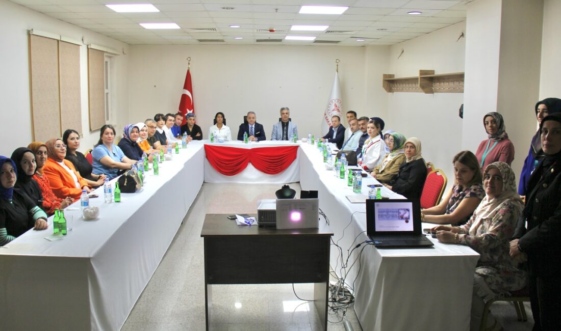 Ülke genelinde çocuk sağlığının iyileştirilmesine yönelik hizmetler kapsamında “Anne Sütünün