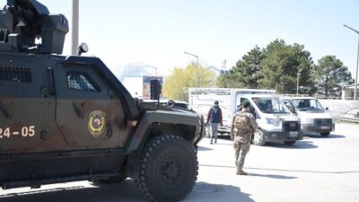 Erzincan Polisi, araması bulunan şahıslara yönelik yaptığı operasyonlarda 13 yıl