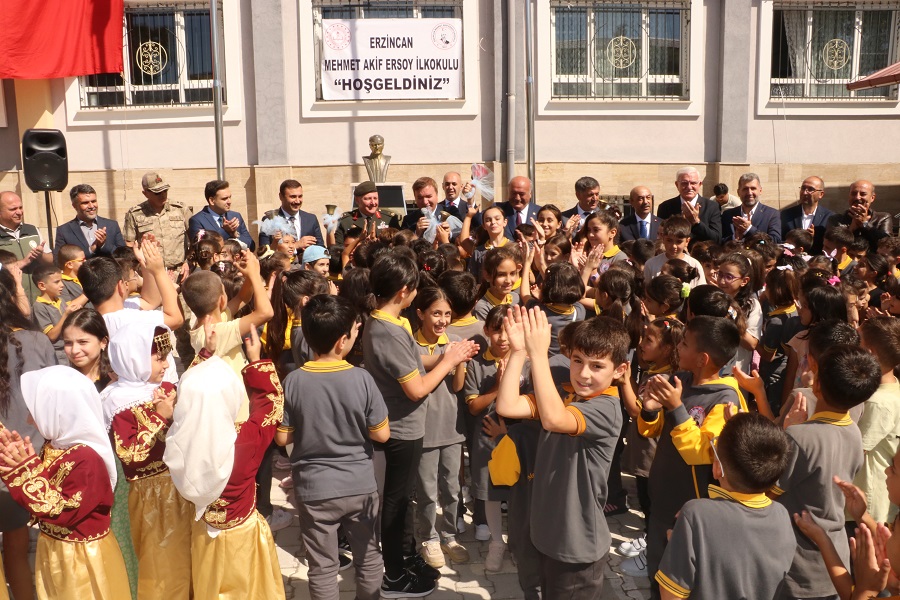 Erzincan’da 281 okulda 3 bin 698 öğretmen ile 41 bin