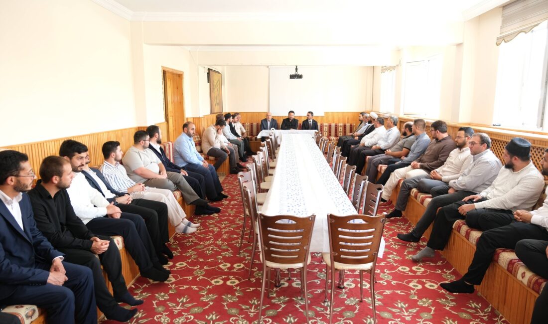 Erzincan İl Müftüsü İsmail Fakirullahoğlu Erzincan Kemah ilçesinde din gönüllüleri