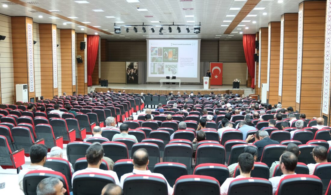 Erzincan İl Müftülüğü konferans salonunda gerçekleştirilen toplantı, Akabe Camii İmam