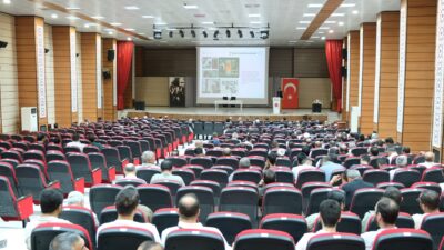 Erzincan İl Müftülüğü konferans salonunda gerçekleştirilen toplantı, Akabe Camii İmam