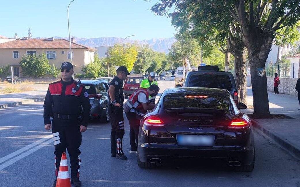 Erzincan İl Emniyet Müdürlüğü Çocuk Şube Müdürlüğü koordinesinde, bağlı ekiplerin