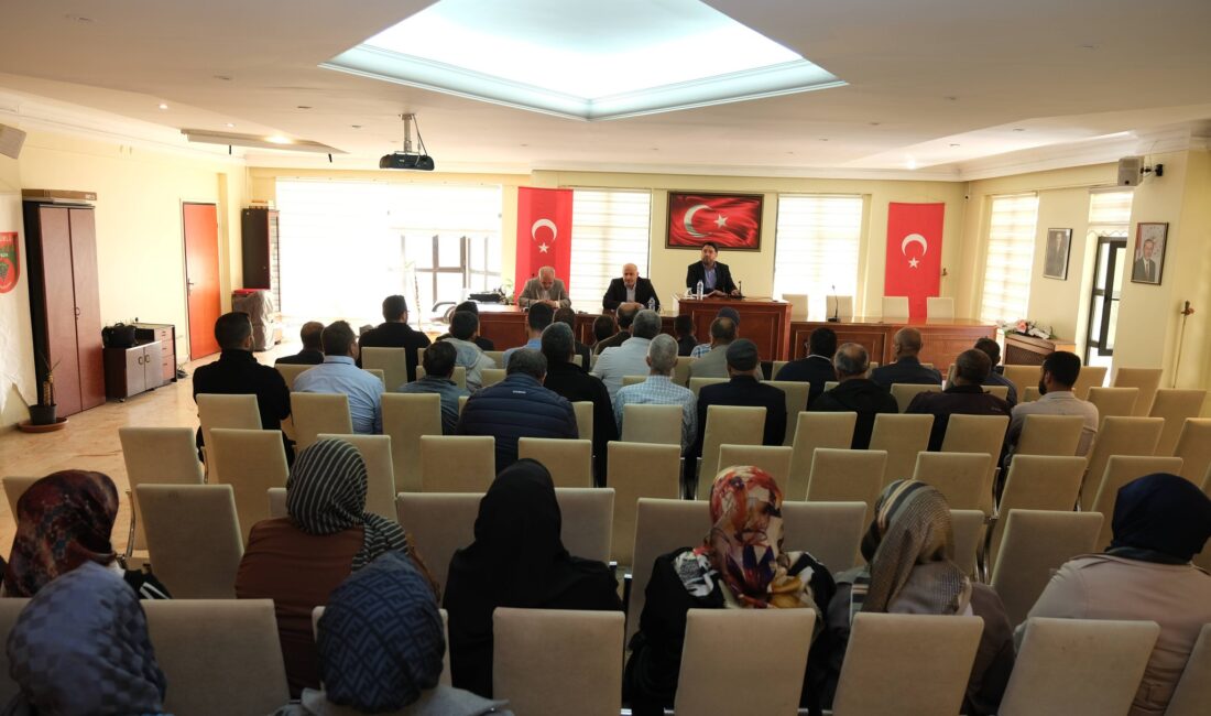 Erzincan’ın Üzümlü ilçesinde din görevlilerinin katılımıyla anlamlı bir buluşma gerçekleştirildi.