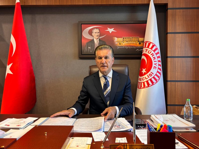 Basın mensupları ile bir araya gelen Cumhuriyet Halk Partisi Erzincan