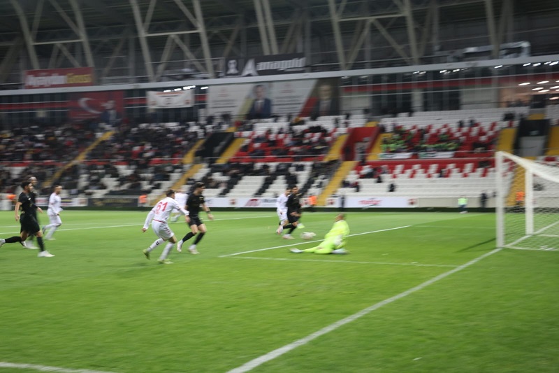 TFF 2. Lig Beyaz gurup 8’nci hafta mücadelesinde sahasında konuk