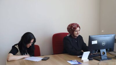 Üniversite öğrencilerinin istihdam edilebilirliğini artırmak, bilgi, beceri, çalışma alışkanlığı ve