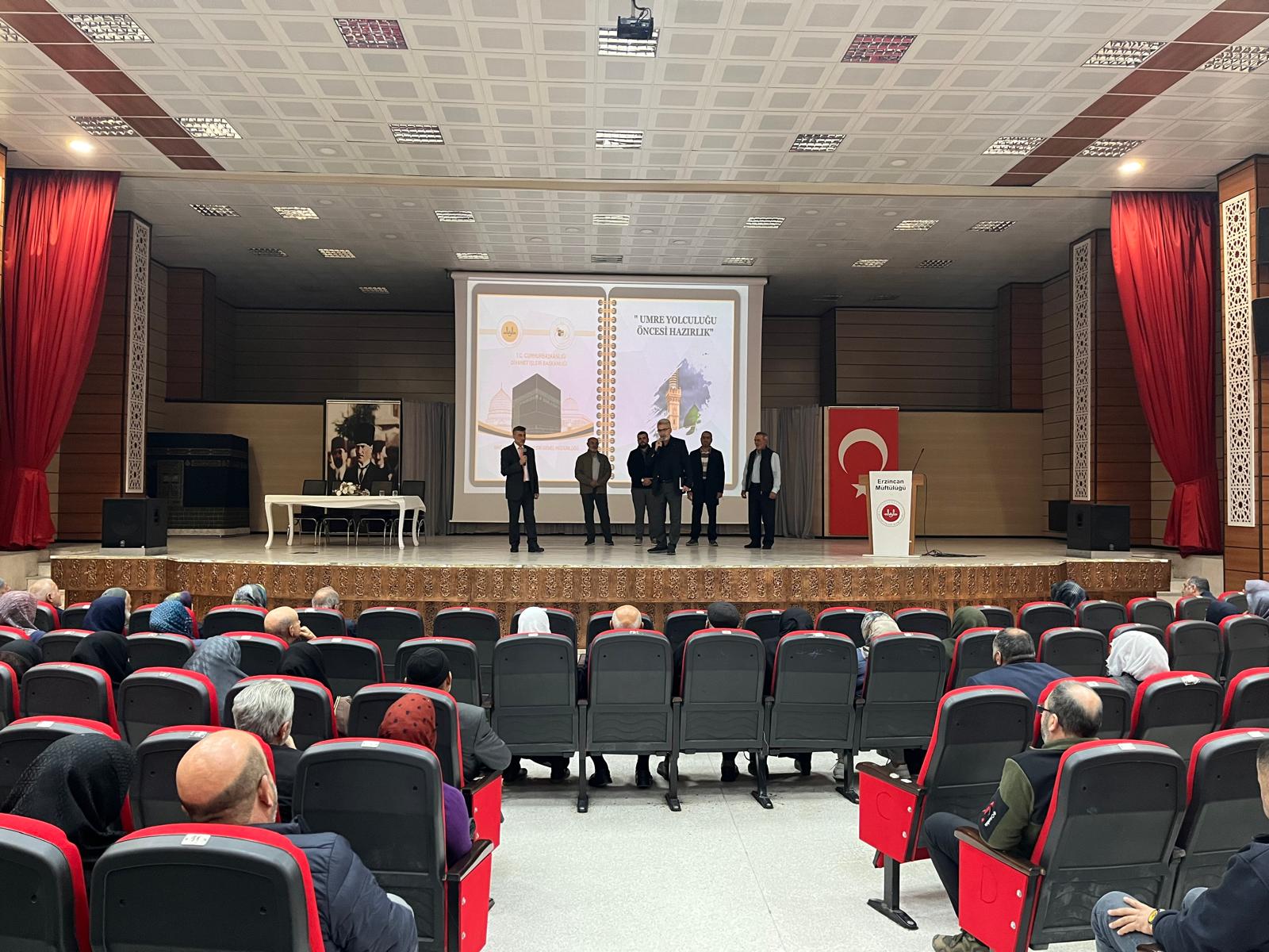 Umre vazifesini yerine getirmek üzere Erzincan’dan kutsal topraklara gedecek vatandaşlara