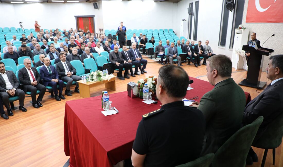 Erzincan İl Emniyet Müdürlüğü tarafından Kent İçi Ulaşım Kooperatifi şoförlerine