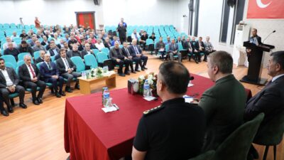 Erzincan İl Emniyet Müdürlüğü tarafından Kent İçi Ulaşım Kooperatifi şoförlerine