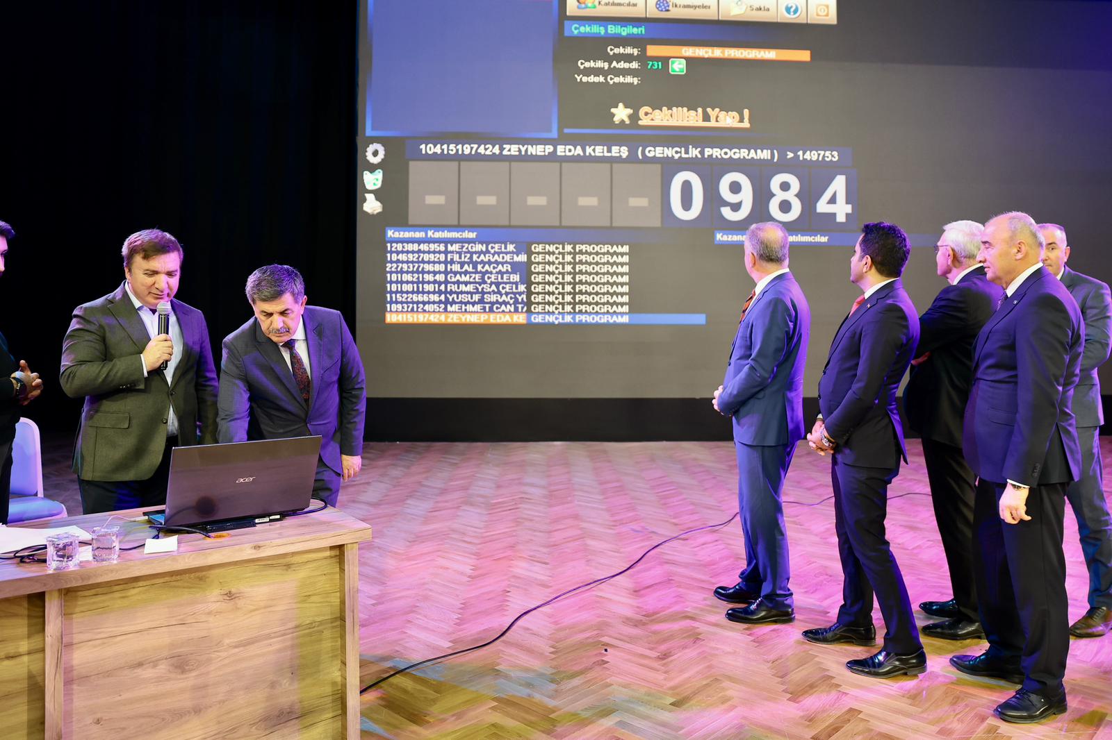 Erzincan Binali Yıldırım Üniversitesinde, üniversite öğrencilerinin istihdam edilebilirliğini artırmak ve