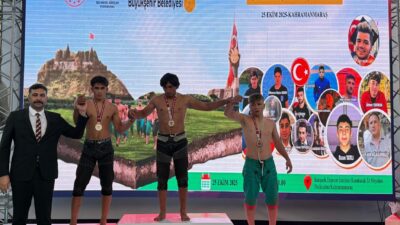Kahramanmaraş’ta düzenlenen Şalvar Güreşi Türkiye Şampiyonası'nda; Yıldızlar 65 kg kategorisinde