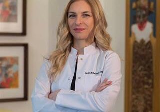 Kaşkaloğlu Göz Hastanesi Başhekimi Doç. Dr. Bilgehan Sezgin Asena, halk