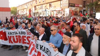 Erzincan Filistin Dayanışma Platformu öncülüğünde düzenlenen "Gazze için, özgürlük için,