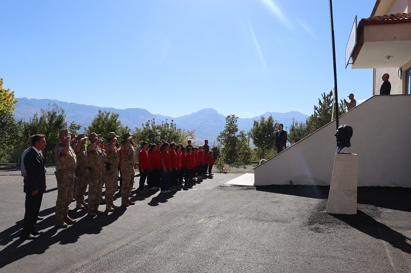 2025-2026 eğitim ve öğretim yılının açılmasıyla Erzincan ili Üzümlü ilçesi