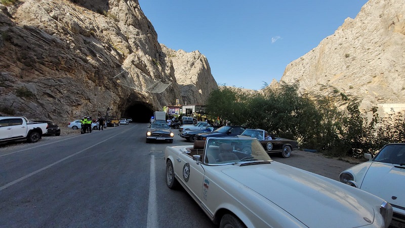 Belçikalı klasik otomobil sevdalıları, en eskisi 1928 model olan 28