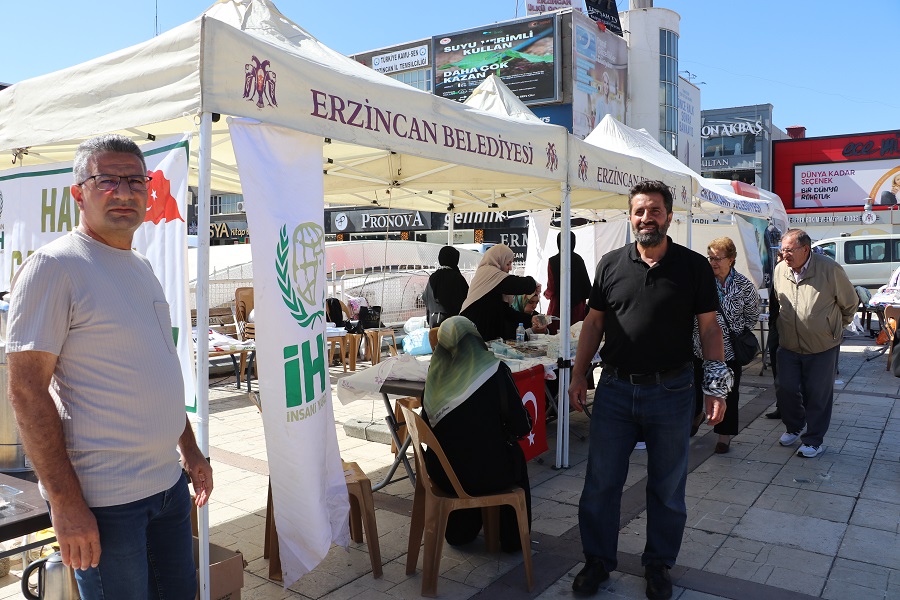 Filistin ve Gazze yararına Erzincan İnsani Yardım Derneği(İHH)Kadın kollarımız tarafından