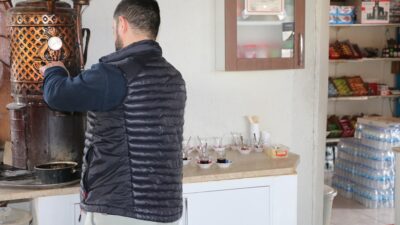 Çalışma ve Sosyal Güvenlik Bakanı Vedat Işıkhan, engelli ve eski