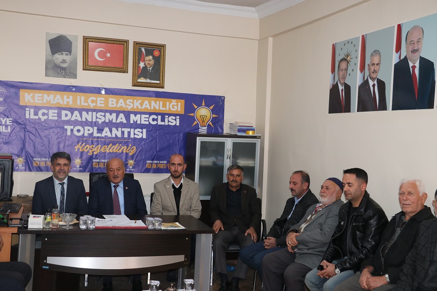 Ak Parti Kemah İlçe Başkanlığının İlçe danışma meclisi toplantısı Milletvekili
