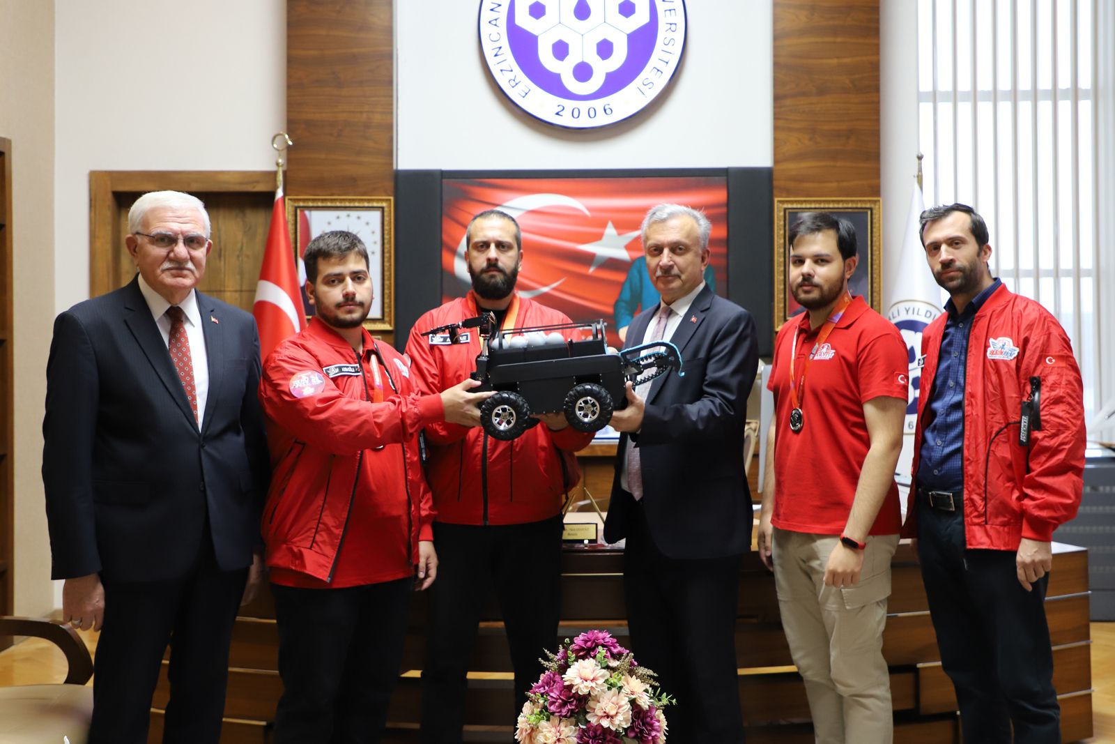 TEKNOFEST 2025 Robolig Yarışması (Üniversite ve Üzeri Seviye) kategorisinde Türkiye