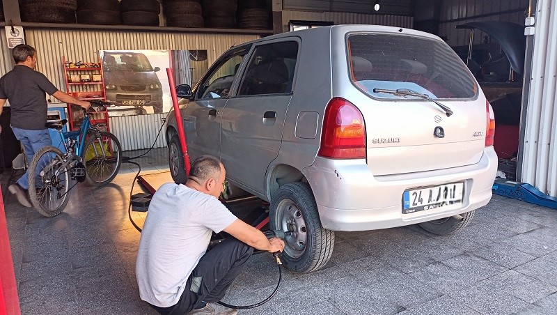 Kış lastiği takma zorunluluğunda tarihler değişti. Resmi Gazete’de yayımlanan düzenlemeye