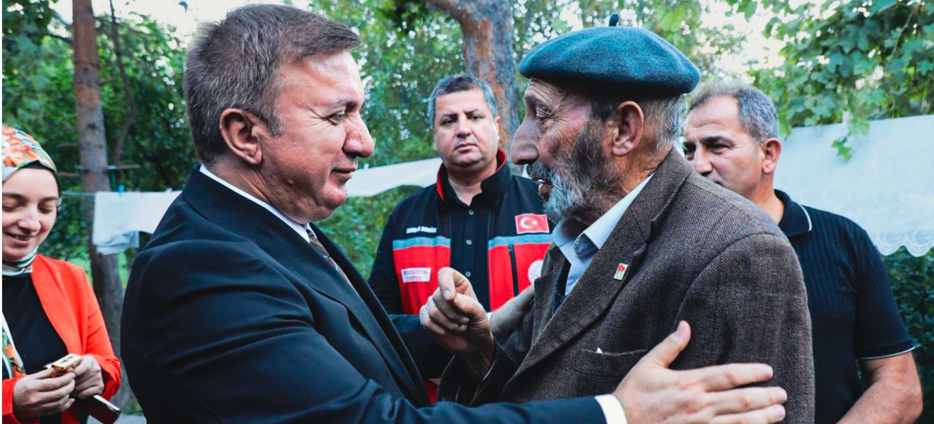 Erzincan Valisi Hamza Aydoğdu ve birim amirleri, 1 Ekim Dünya