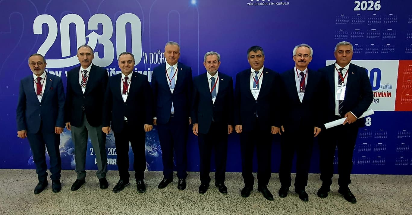 Erzincan Binali Yıldırım Üniversitesi Rektörü Prof. Dr. Akın Levent ve
