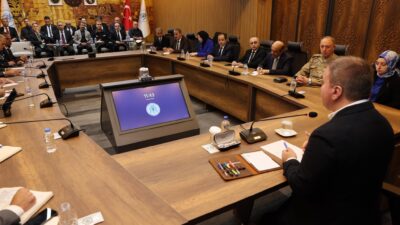 Erzincan Valisi Hamza Aydoğdu başkanlığında, vali yardımcıları ve birim amirlerinin