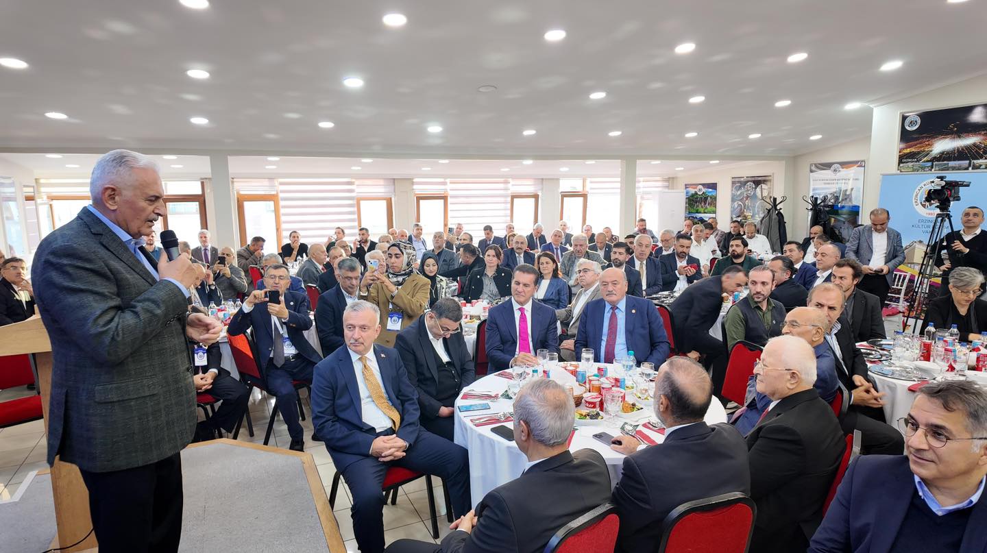 Erzincan Kültür Eğitim Vakfı (EKEV) 2025-2026 eğitim-öğretim yılında üniversite öğrencilerine