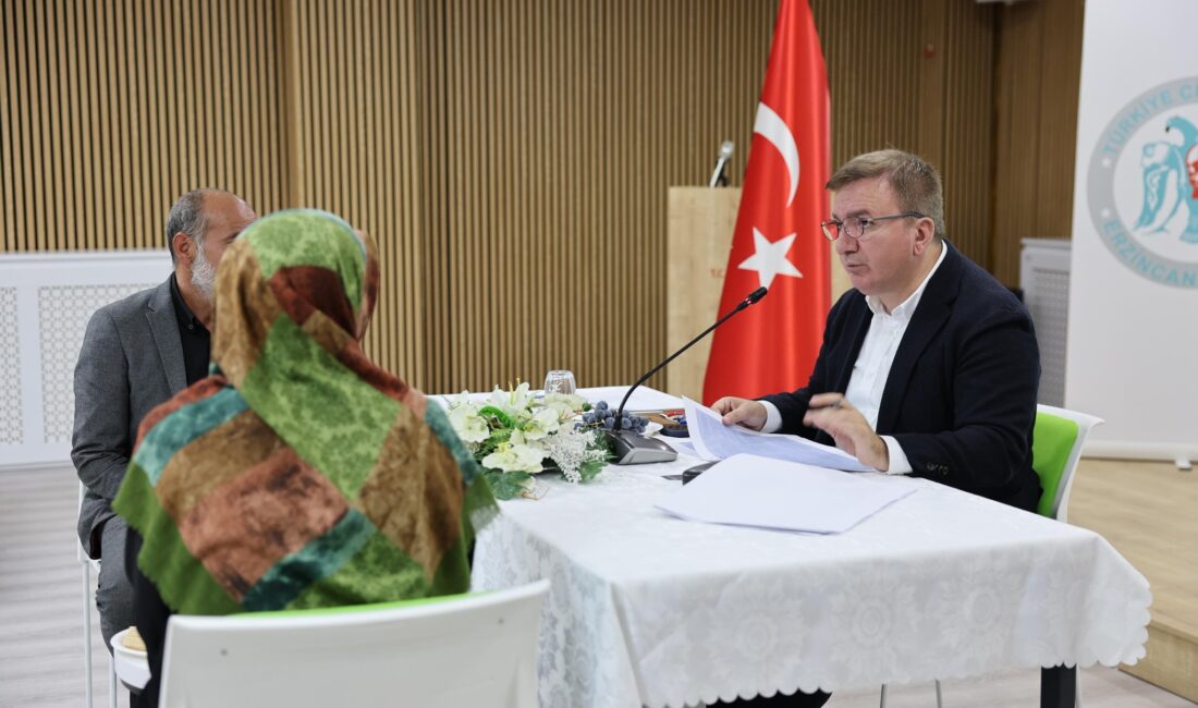 Erzincan Valisi Hamza Aydoğdu, “Halk Günü Buluşmaları” kapsamında vatandaşlarla bir