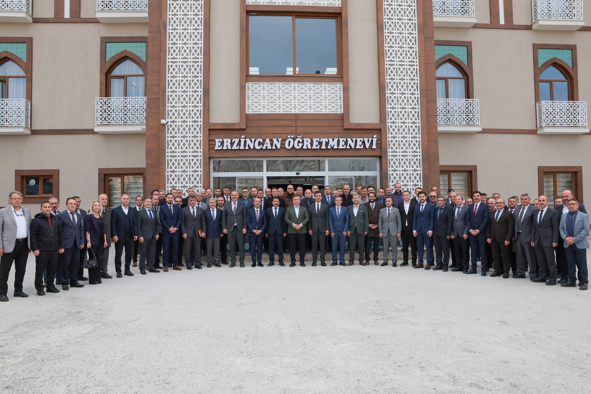 Erzincan İl merkezinde görev yapan okul müdürlerine yönelik olarak düzenlenen