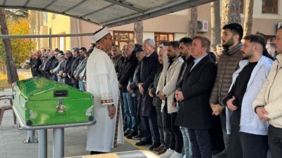 Erzincanlı Gazeteci Fatih Çetinkaya’nın eşi Esra Çetinkaya, Ankara’da tedavi gördüğü